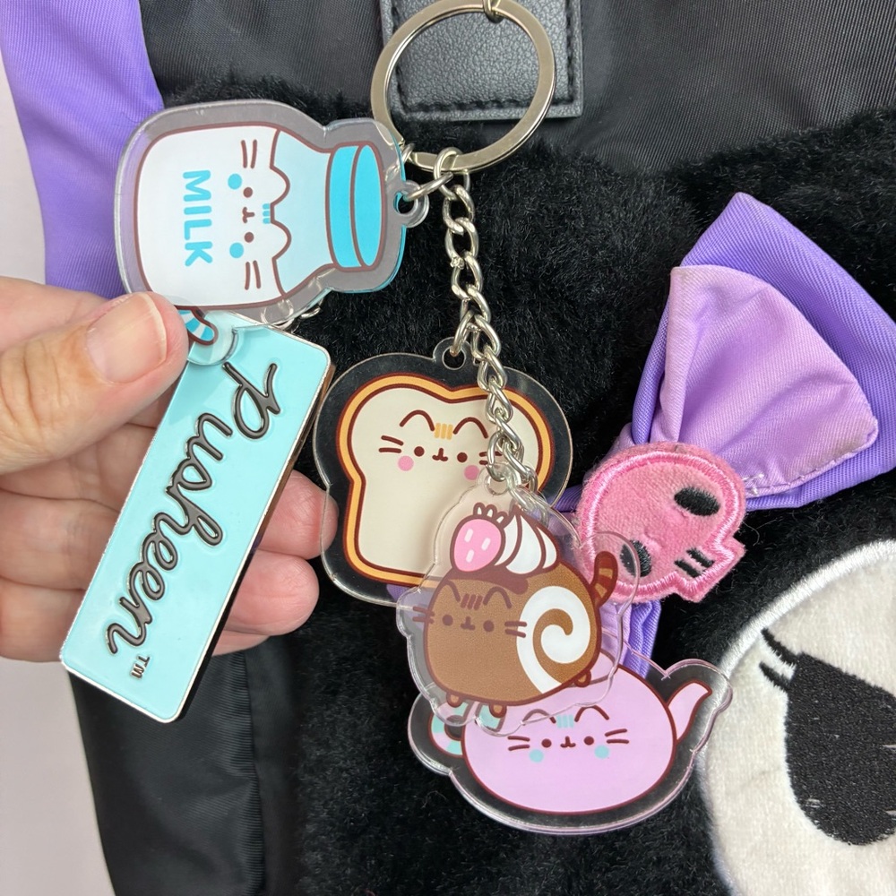 Kuromi Sanrio Fuzzy Face Pushkeen Backpack - Picture 13 of 15